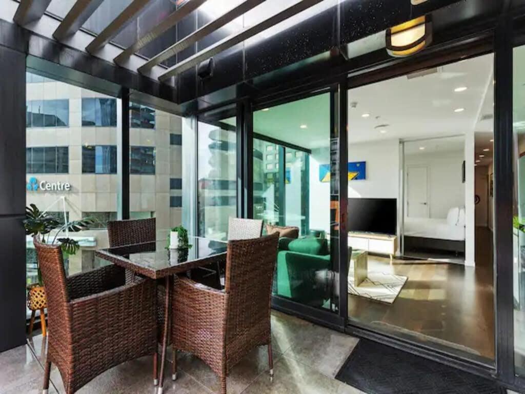 Two Bedroom Apartment - Large Balcony Central Окленд Экстерьер фото